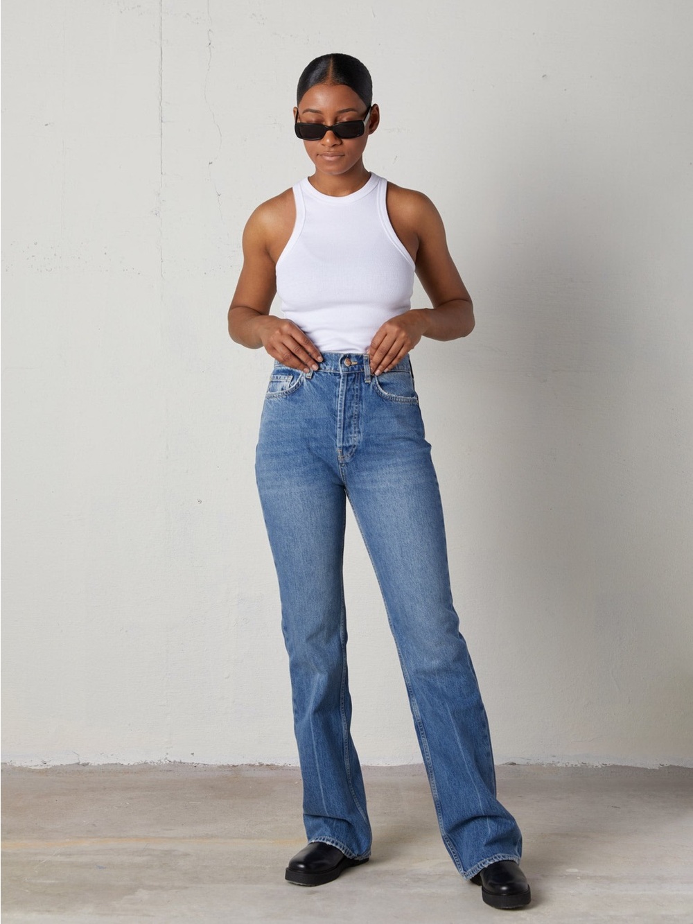 Anine Bing Bootcut  Jeans Size 28 Minimalist quite luxury